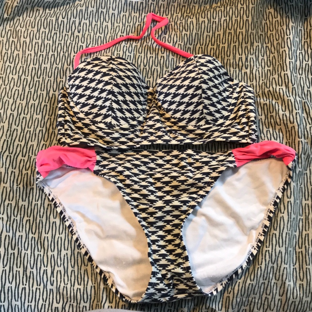 Matching Bikini top and bottoms